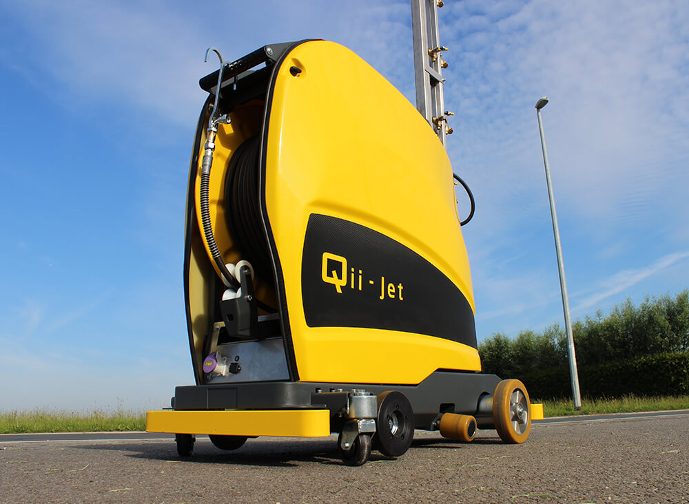 Qii-Jet automatic spraying cart hosereel